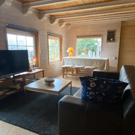 La Dependance De La Des Oiseaux - Pierre Frühstückspension