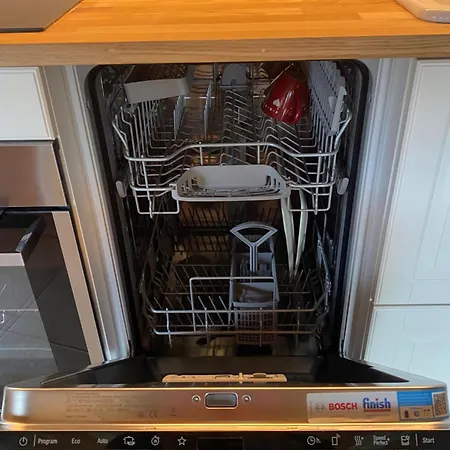 La Dependance De La Des Oiseaux - Pierre