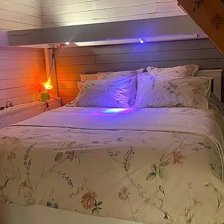 La Dependance De La Des Oiseaux - Pierre Bed & Breakfast 3*