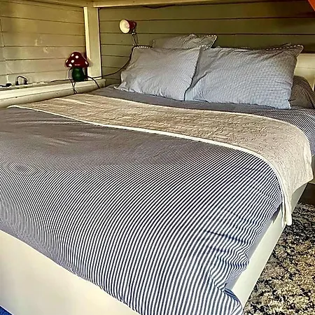 La Dependance De La Des Oiseaux - Pierre Bed & Breakfast