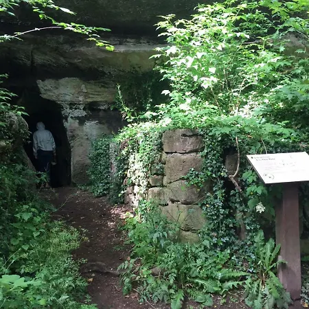 Frühstückspension La Dependance De La Des Oiseaux - Pierre 3*